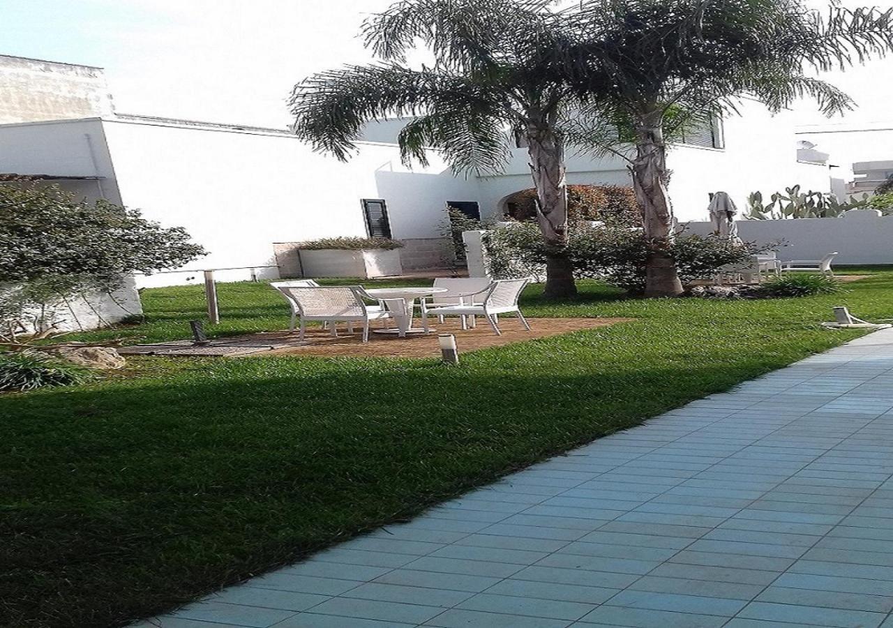 Monolocali Residence Petraroli By Salentolimit Porto Cesareo Eksteriør bilde